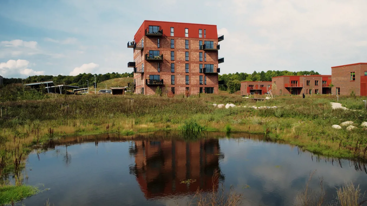 Flot 3-værelses lejlighed med altan og husdyr tilladt 10